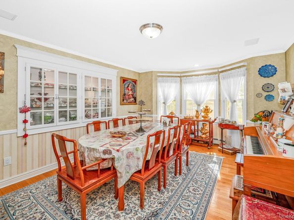 2683 Peconic Avenue, Seaford NY 11783