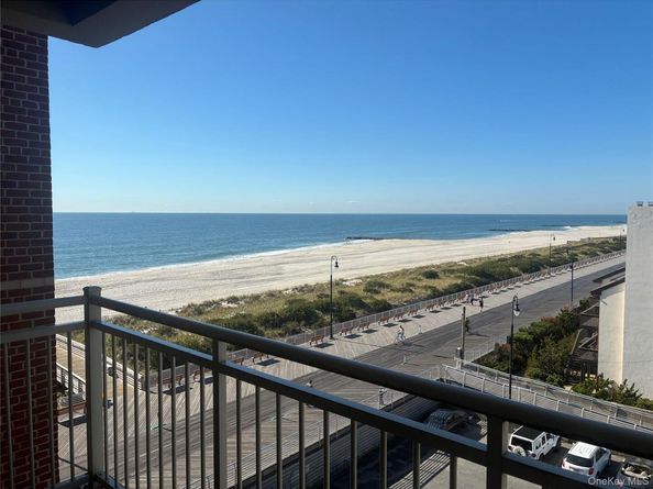 560 W Broadway 5D, Long Beach NY 11561