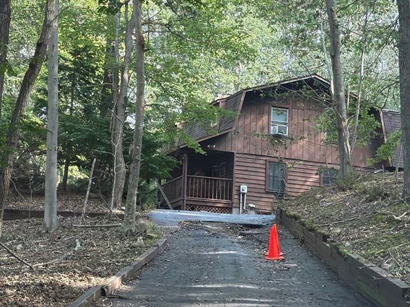 278 N Country Road, Wading River NY 11792