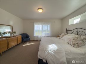15 A Saratoga Drive, Hat Island WA 98206