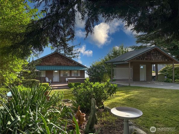 15 A Saratoga Drive, Hat Island WA 98206