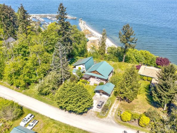 15 A Saratoga Drive, Hat Island WA 98206