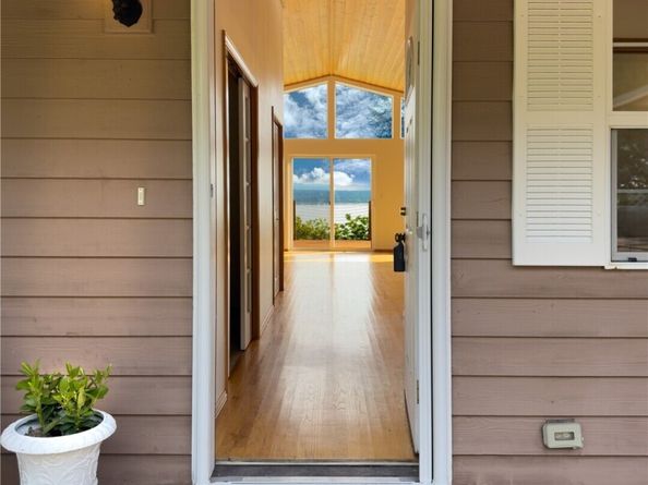 15 A Saratoga Drive, Hat Island WA 98206