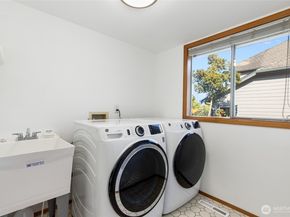 2423 240th Street SE, Bothell WA 98021