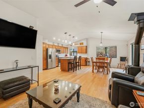 6830 Norma Beach Road, Edmonds WA 98026