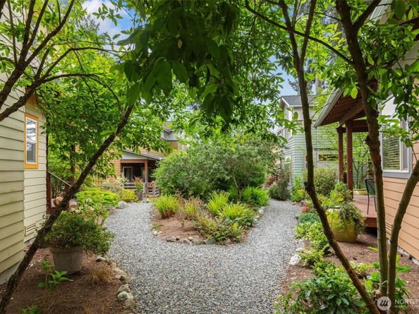 20215 15th Avenue NW E, Shoreline WA 98177