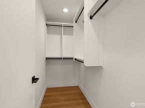 7403 Dayton Avenue N, Seattle WA 98103