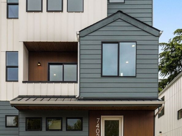 7403 Dayton Avenue N, Seattle WA 98103