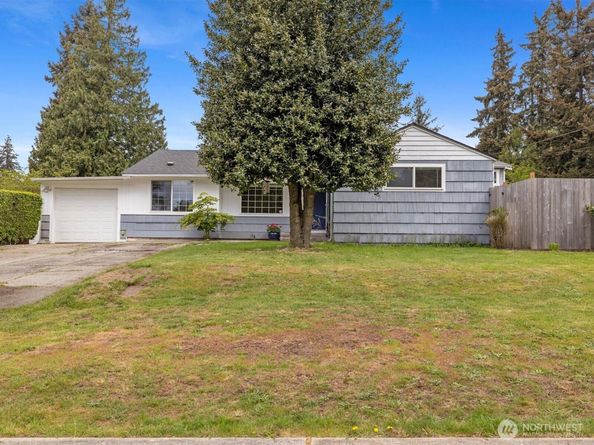 7631 201st Street SW, Edmonds WA 98206