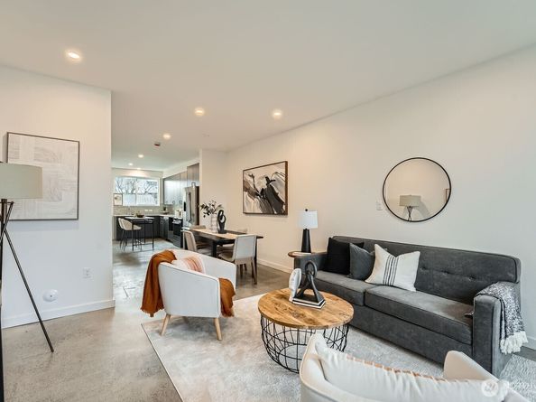 6610 Carleton Avenue S B, Seattle WA 98108