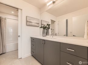 6610 Carleton Avenue S B, Seattle WA 98108