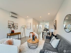 6610 Carleton Avenue S B, Seattle WA 98108