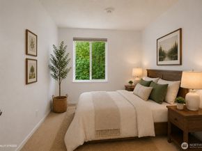 13717 Linden Avenue N 221, Seattle WA 98133