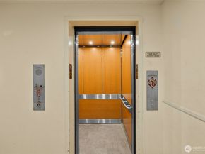 13717 Linden Avenue N 221, Seattle WA 98133