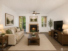 13717 Linden Avenue N 221, Seattle WA 98133