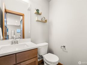 7109 Rainier Drive G, Everett WA 98203