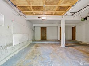 17409 NE 88th Place 9E, Redmond WA 98052