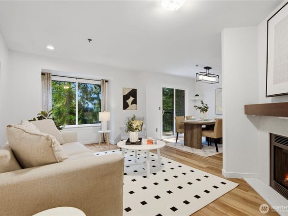 17409 NE 88th Place 9E, Redmond WA 98052