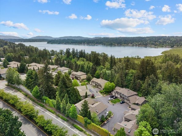 18550 NE 57th Street C18550, Redmond WA 98052