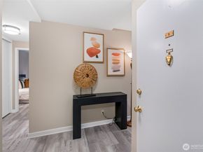75 E Lynn Street B, Seattle WA 98102
