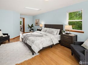 14730 75th Avenue NE, Kenmore WA 98028