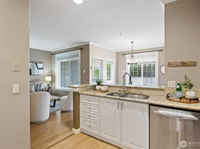 18505 SE Newport Way D118, Issaquah WA 98027