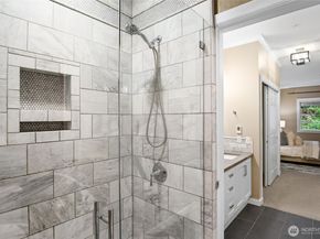 18505 SE Newport Way D118, Issaquah WA 98027