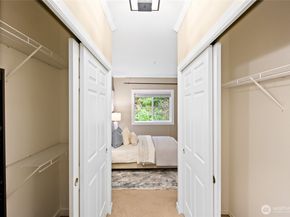 18505 SE Newport Way D118, Issaquah WA 98027