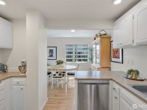 507 W Mercer Street 704, Seattle WA 98119