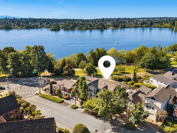 2112 N 64th Street, Seattle WA 98103
