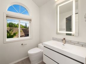 2112 N 64th Street, Seattle WA 98103