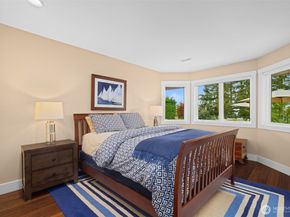 6599 170th Place SE, Bellevue WA 98006