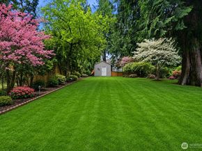 7214 204th Dr NE, Redmond WA 98053