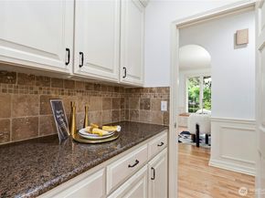 7214 204th Dr NE, Redmond WA 98053