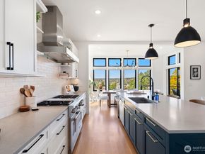 728 W Etruria Street, Seattle WA 98119