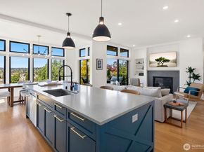 728 W Etruria Street, Seattle WA 98119