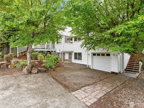 6716 37th Avenue SW, Seattle WA 98126