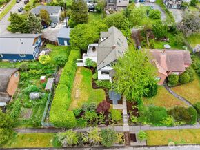 6716 37th Avenue SW, Seattle WA 98126