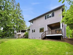 10115 NE 24th St, Bellevue WA 98004