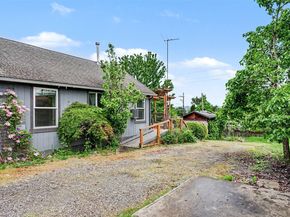 926 E Marine View Drive, Everett WA 98201
