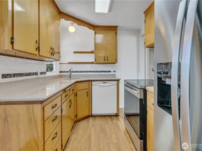 7811 S 112th Street, Seattle WA 98178