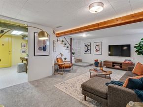 7811 S 112th Street, Seattle WA 98178