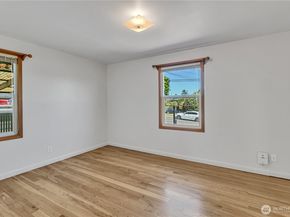 7811 S 112th Street, Seattle WA 98178