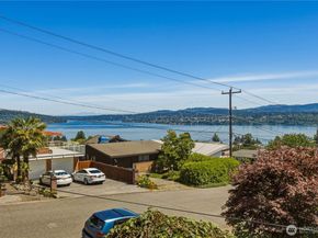 7811 S 112th Street, Seattle WA 98178