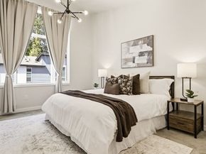13710 Ash Way A2, Everett WA 98204