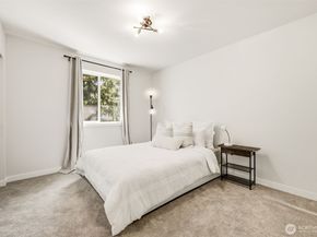 13710 Ash Way A2, Everett WA 98204