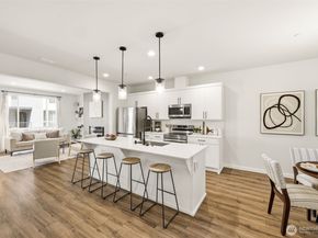 13710 Ash Way A2, Everett WA 98204