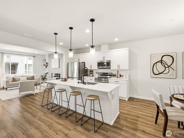 13710 Ash Way A2, Everett WA 98204