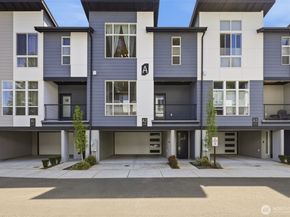 13710 Ash Way A2, Everett WA 98204