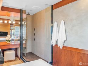 15423 SE 58th St, Bellevue WA 98006